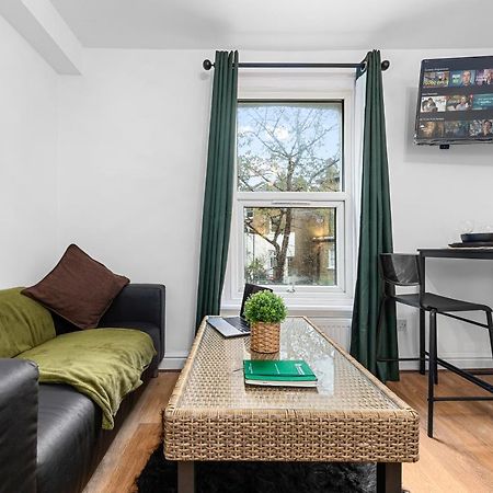 Modern Gem Brixton Centre Cozy & Comfort Charis City Studio لندن المظهر الخارجي الصورة